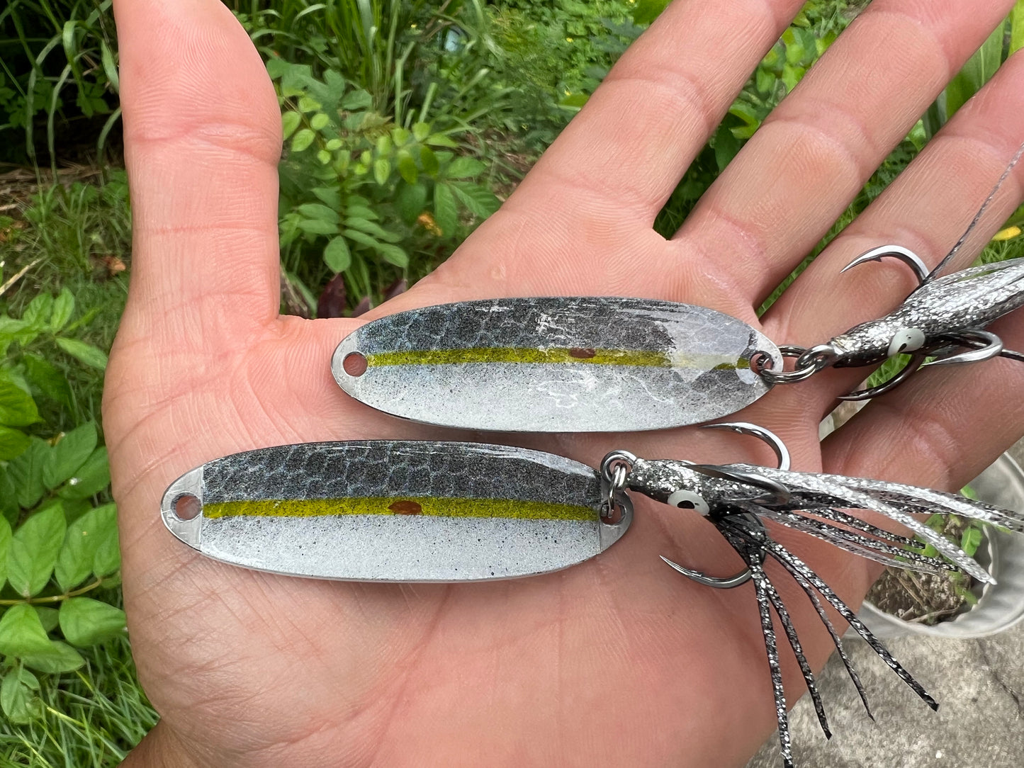 2.5" Oama Holographic Blades.