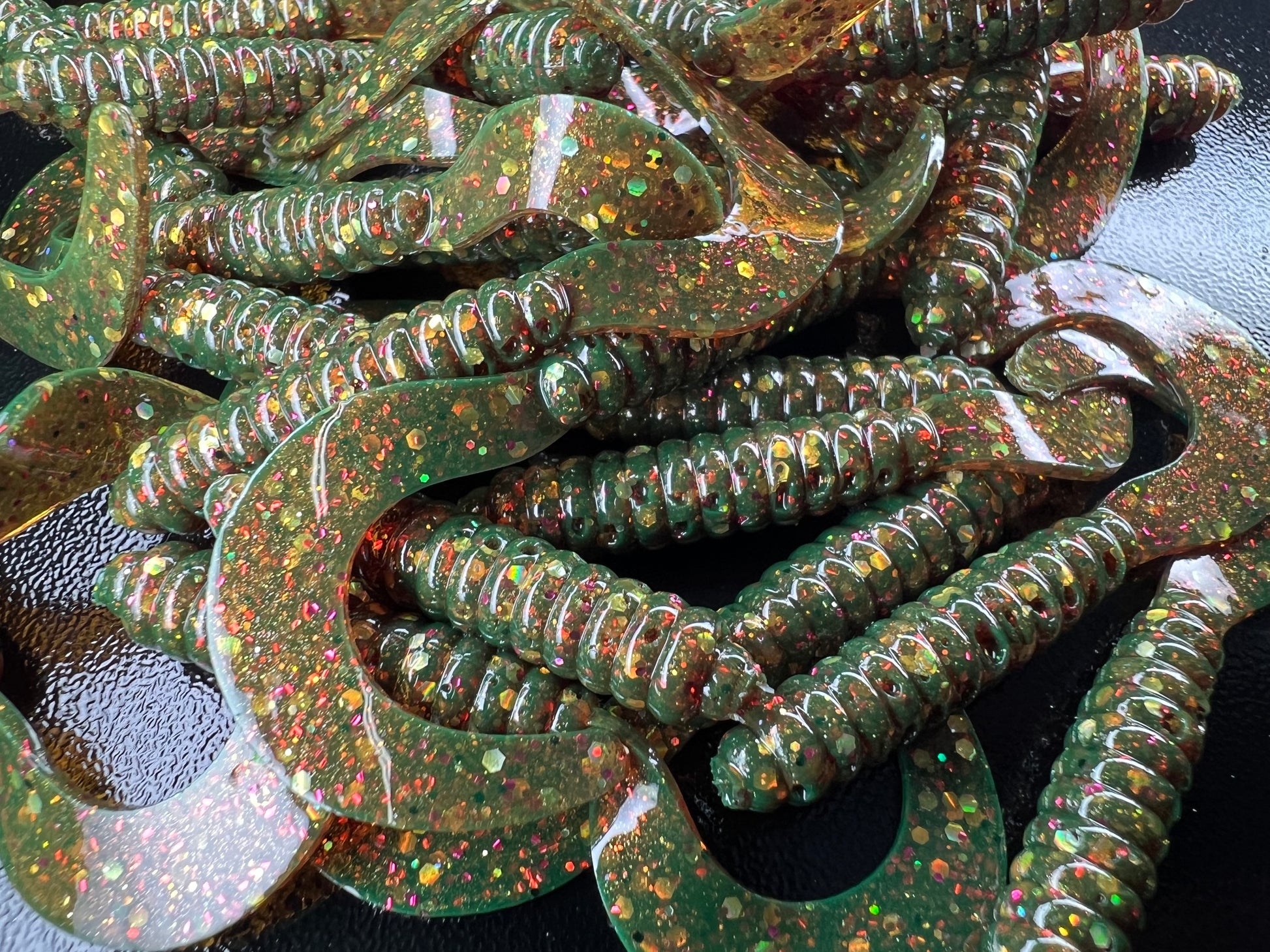 A'ama Motoroil OTR 25 pack grubs.