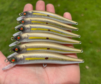 4" 24K Oama Diver-S 8 grams.