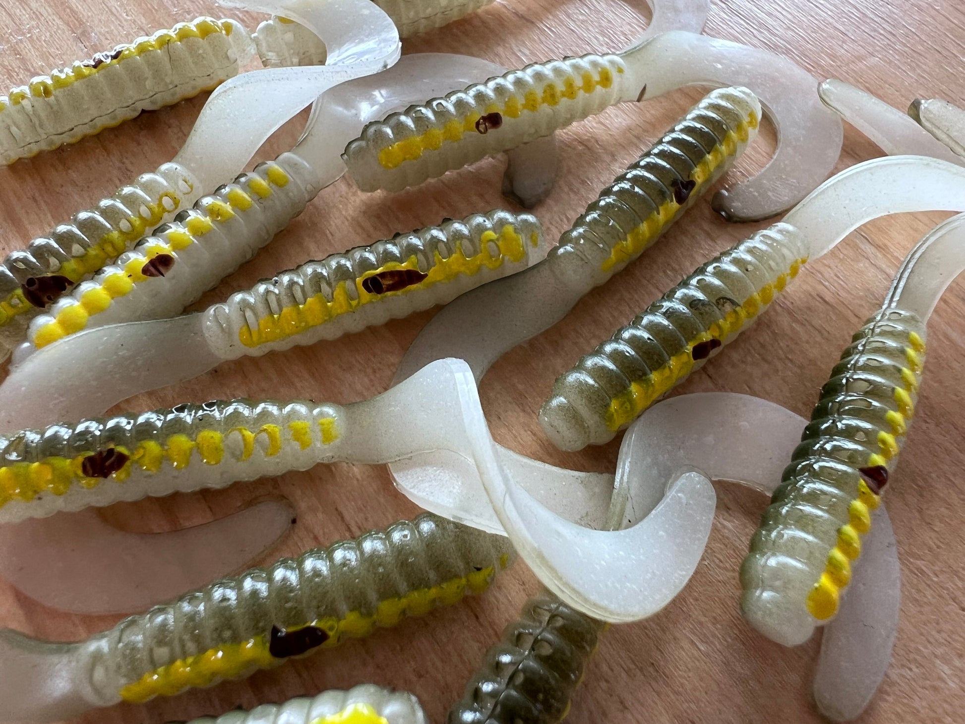 Oama Hand Painted Limited Run Grubs. 6 pack