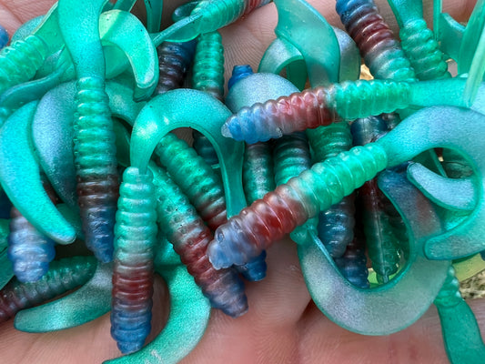 Limited One Time Drop Hinalea-R Grubs. Pack of 10