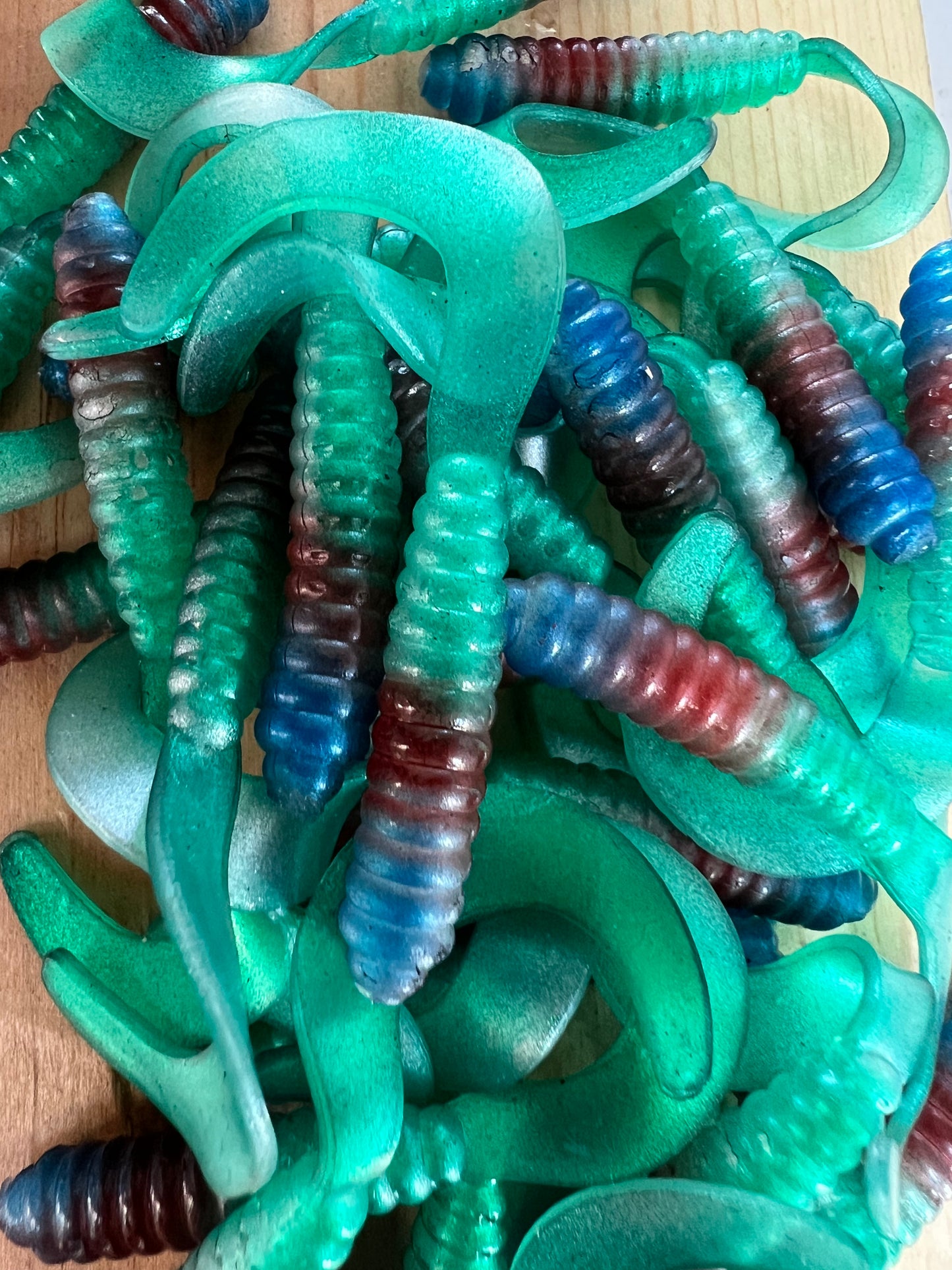 Limited One Time Drop Hinalea-R Grubs. Pack of 10