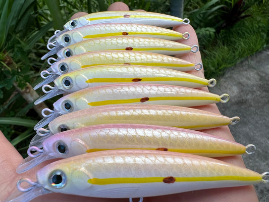 4.5"  Obake Oama -Papio Divers. Comes with hooks and split rings.