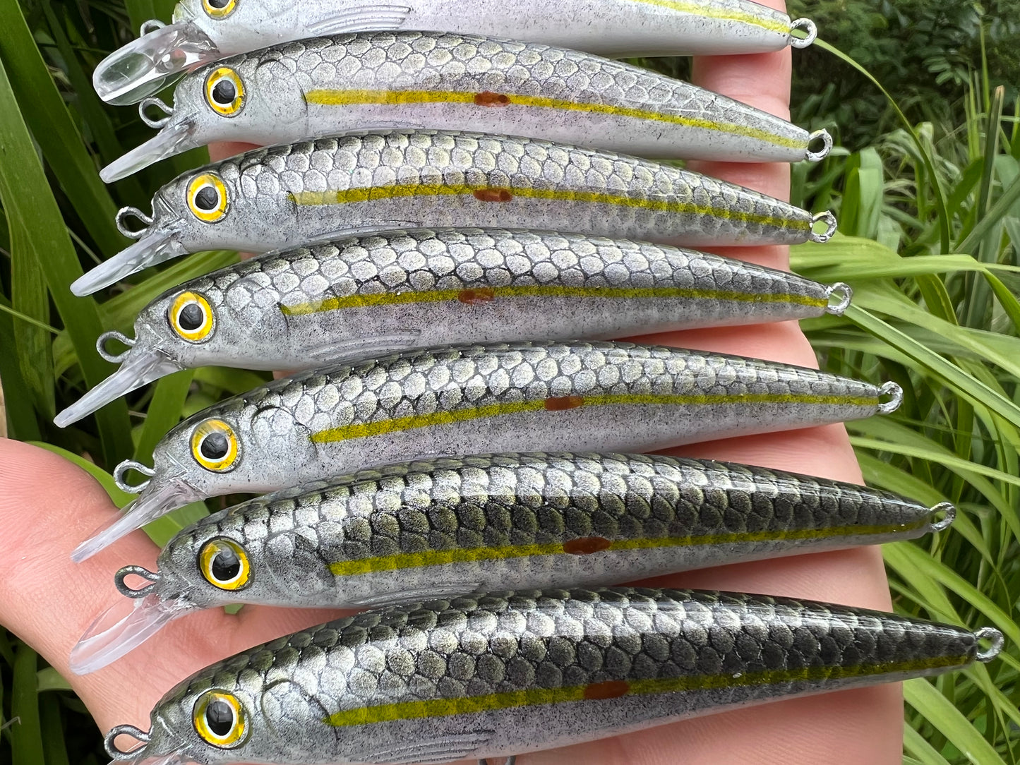 4.5" Viper Silver Oama, Papio Diver. sold with hooks and split rings.