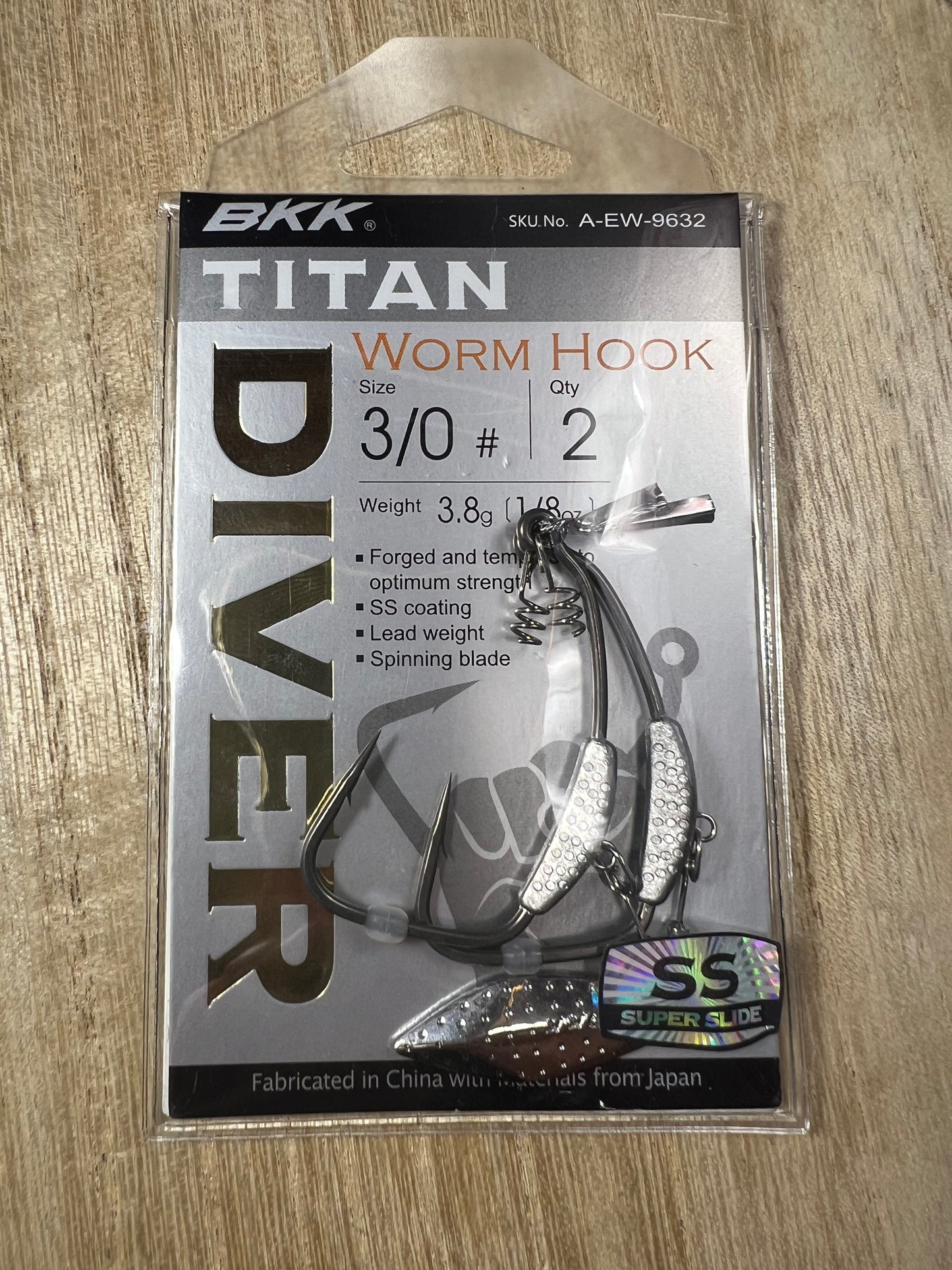 Titan Diver Worm Hooks.