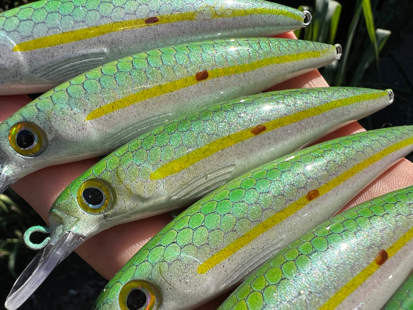 4.5" Viper Green V2 Oama Papio Diver. Sold with hooks and hardware.